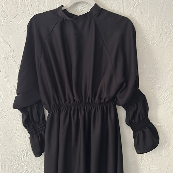 Black zip up tech gear fitted collared maxi dress - Picture 4 of 11